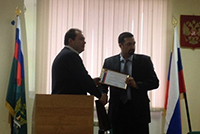   2013 .